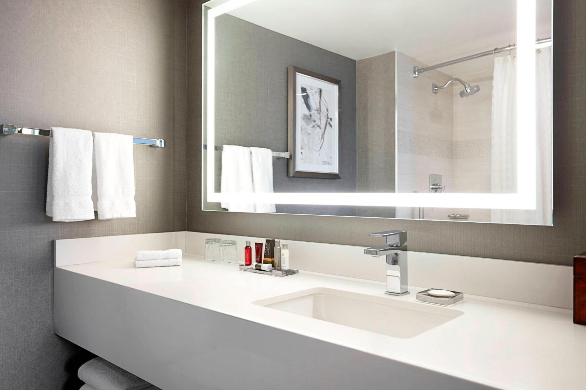 Hotel Marriott Downtown 4*